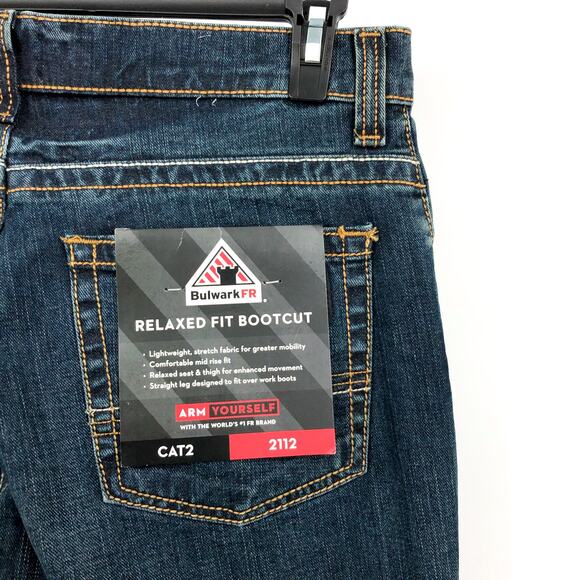 BULWARK Men’s Relaxed Fit FR Bootcut Jeans 33x30 Blue Sanded Denim NWT - Picture 11 of 13